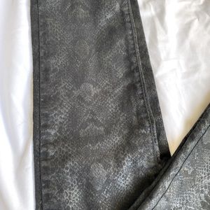 Faux snake skin pattern black skinny jeans